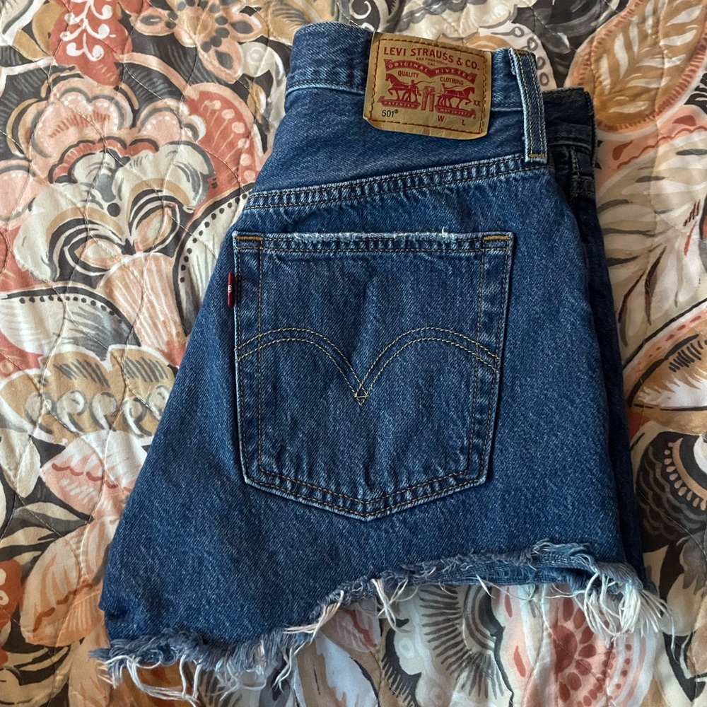 501 Levi jean shorts